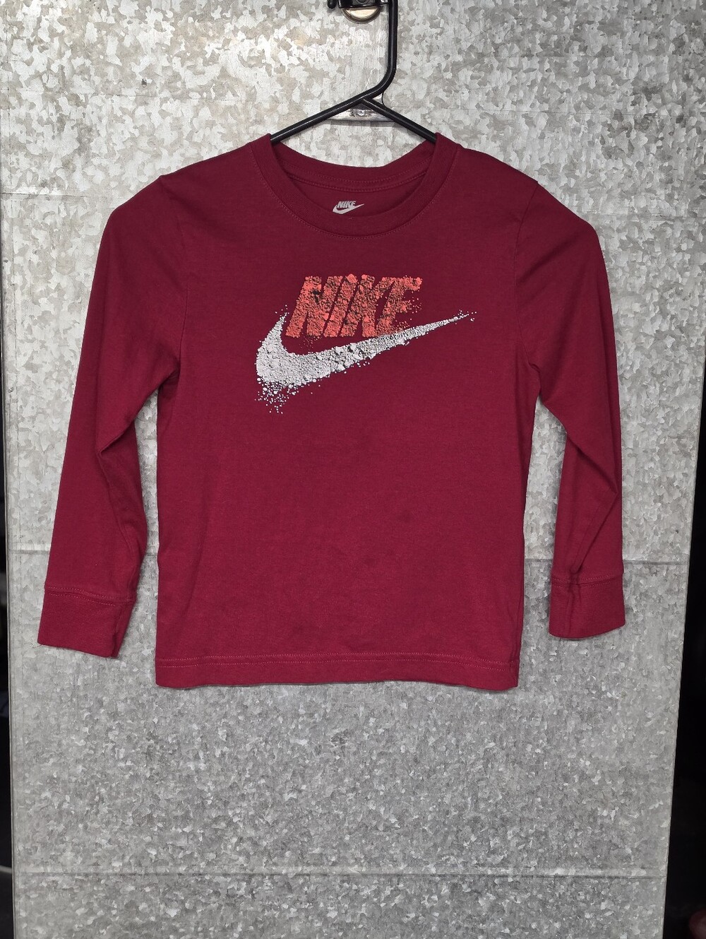 Nike Red Logo Long Sleeve Crew Neck T-Shirt Boys 6/7